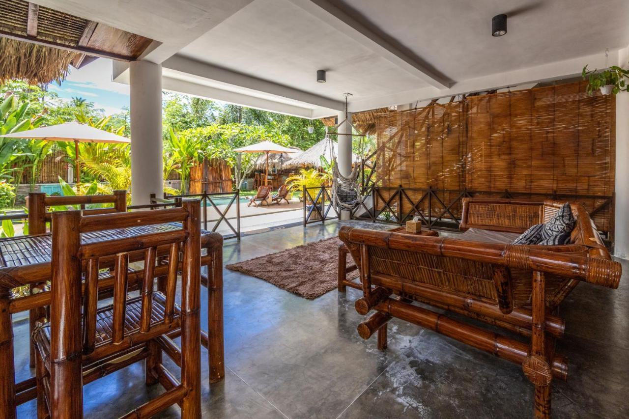 Hotel Martas Windows Kuta  Exterior foto